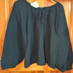 Universal Threads Women's Black Peasant Top